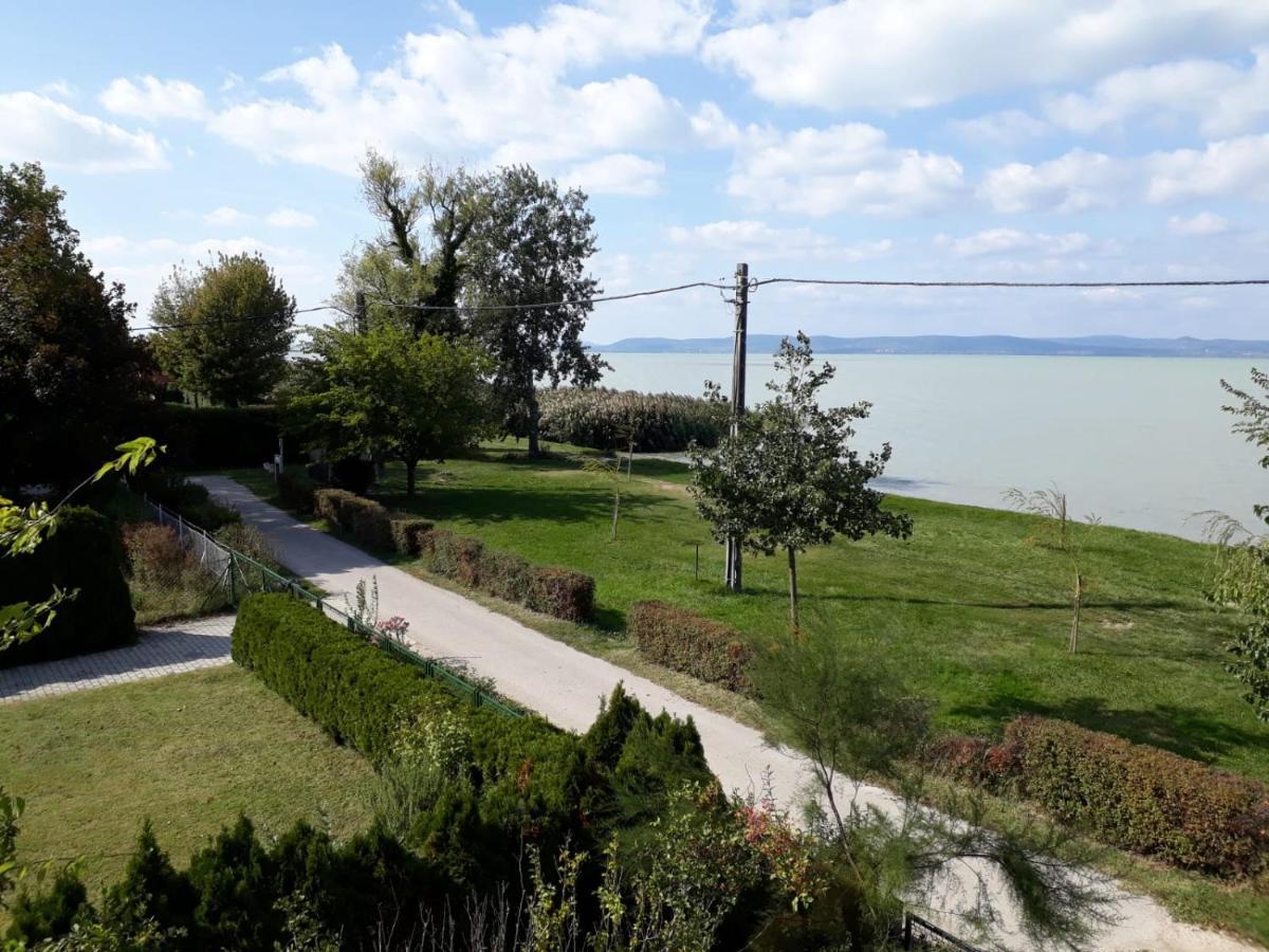Traumlage Direkt Am See Balatonszemes Exterior foto